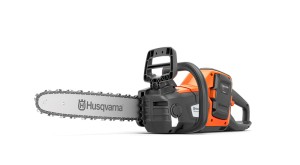 Husqvarna Акумулаторен верижен трион 230i комплект с батерия 4 Ah и зарядно